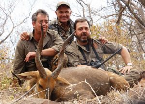 Caza-mayor-reportajes-internacional-caza del bushbuck en la comarca del Cabo-15