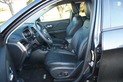 Jeep-Cherokee-interior