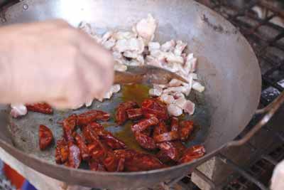 receta-migas-de-pastor-frie-panceta-y-chorizo