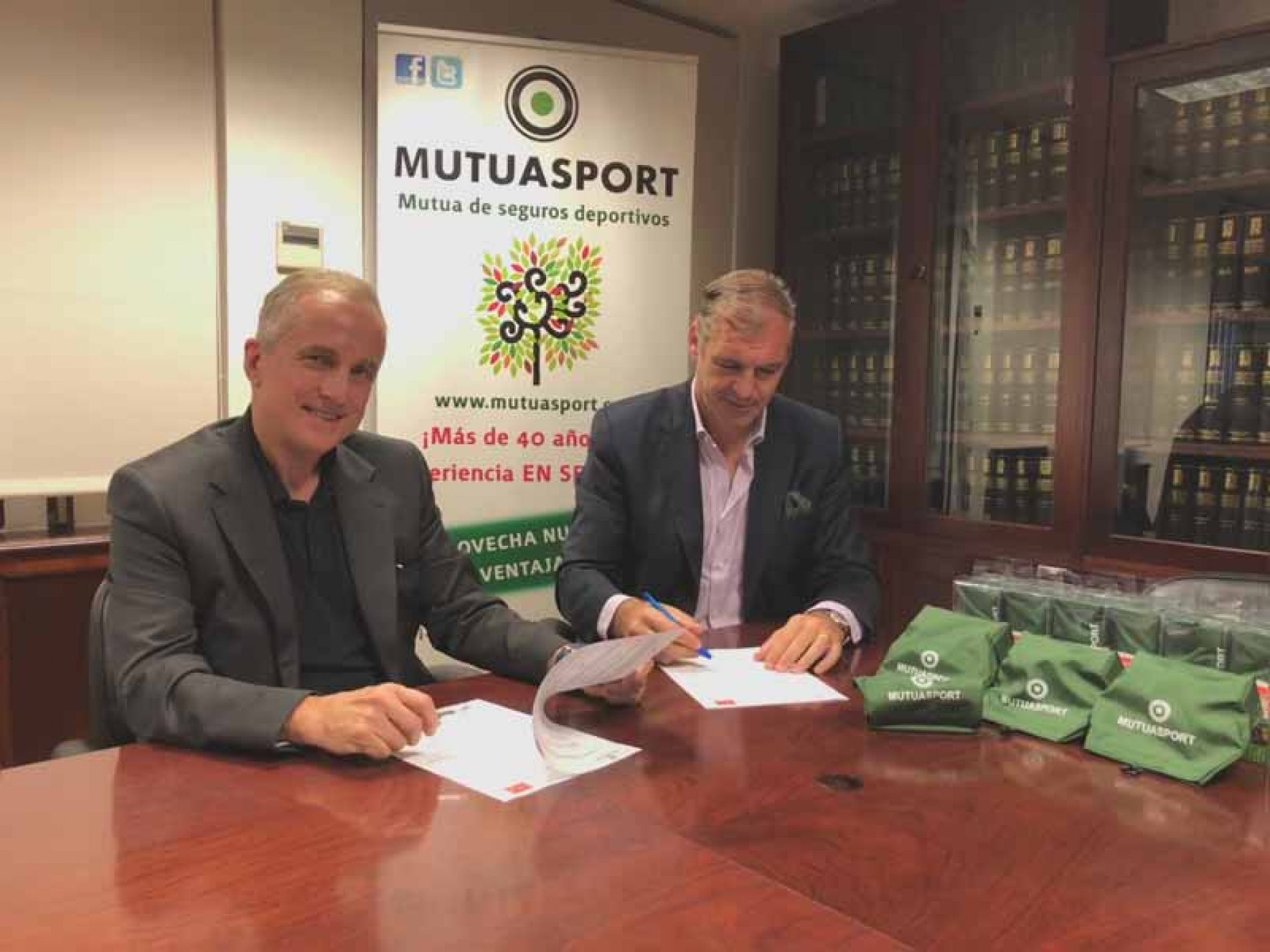 Mutuasport y Recovain firman un convenio a favor del Medio Ambiente