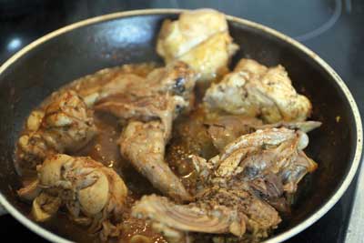 conejo-guisado-con-esparrgos-concinar-conejo