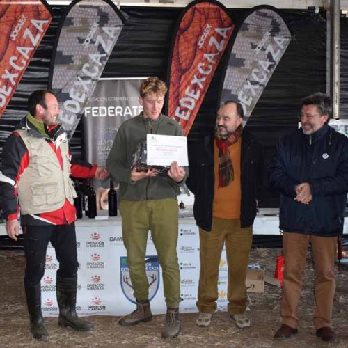 Michiel Buil y Gabriel Miguel Ballesteros, ganadores del Campeonato de Extremadura de Cetrería 2019
