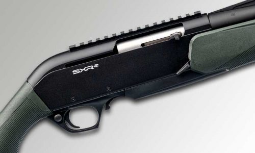 Nuevo rifle semiautomático Winchester SXR2 Stealth Threaded, el arma soñada para caza en batida