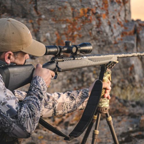 El Savage 110 Ultralite es el rifle de cerrojo de alta tecnología que monta un cañón de fibra de carbono